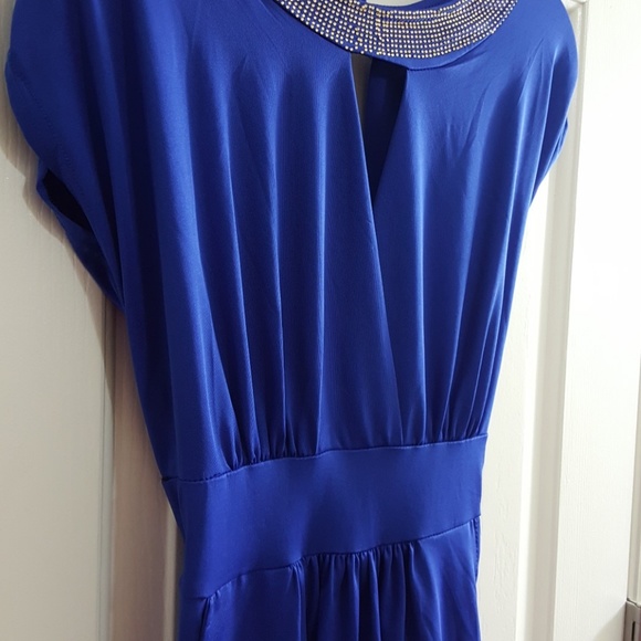 **Dress** - Picture 4 of 4